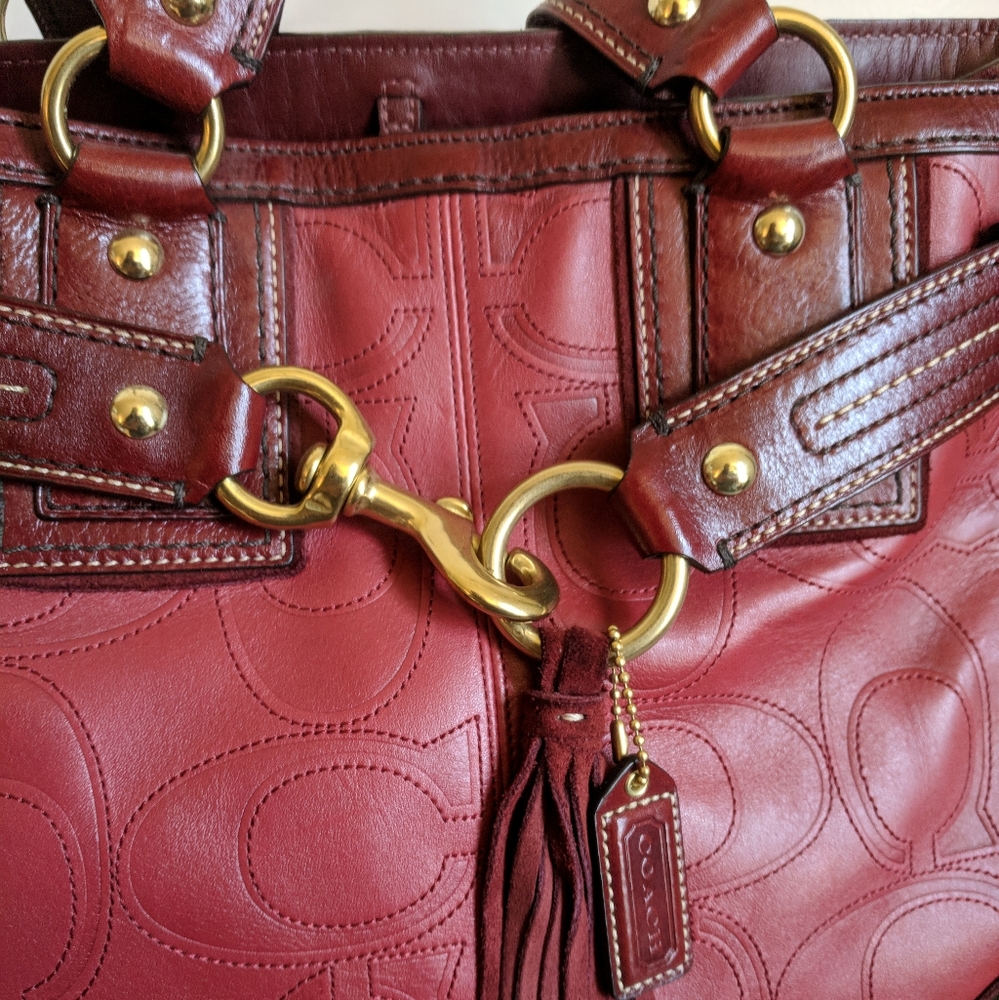 ๐ Coach Hampton Burgundy Perforated Leather Tote - Picture 2 of 8